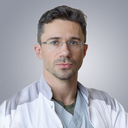 Потёмкин Виталий Витальевич, заведующий отделением микрохирургическим (глаза) №5 СПб ГБУЗ ГМПБ №2